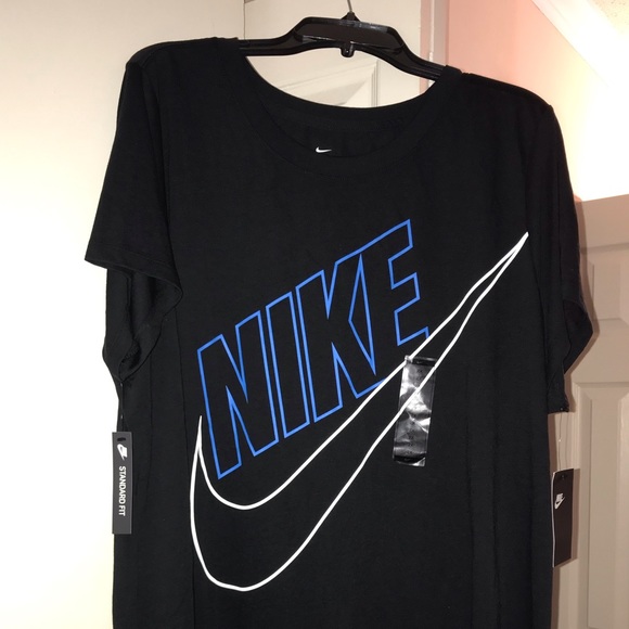 Nike Women’s Tee-Plus - Picture 4 of 4